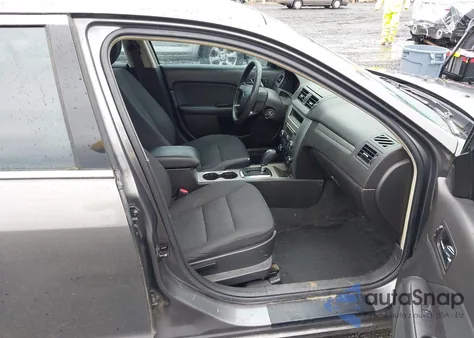 2011 Ford Fusion Se z USA, uszkodzony, nr VIN 3FAHP0HAXBR235932